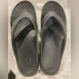 Crocs Iconic Comfort flip flops